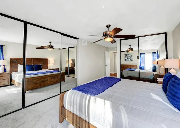 Bright Fun Spacious Home With Pool